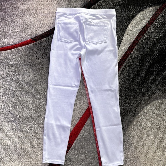 Spanx Skinny Capri - Picture 4 of 6